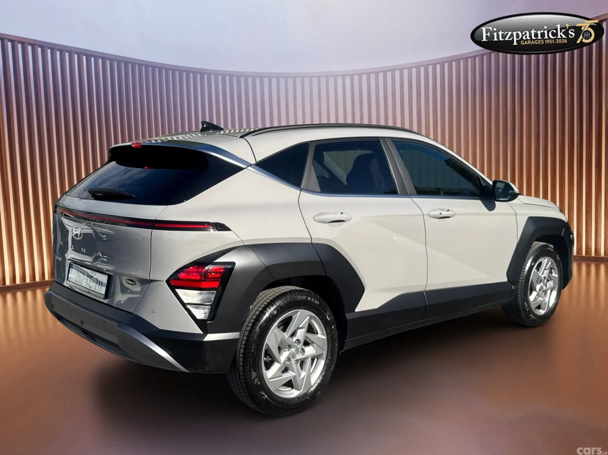 Hyundai KONA MPV, Petrol, 2026, Grey