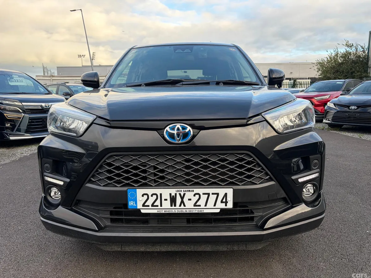 Toyota Raize Hatchback, Petrol Hybrid, 2022, Black