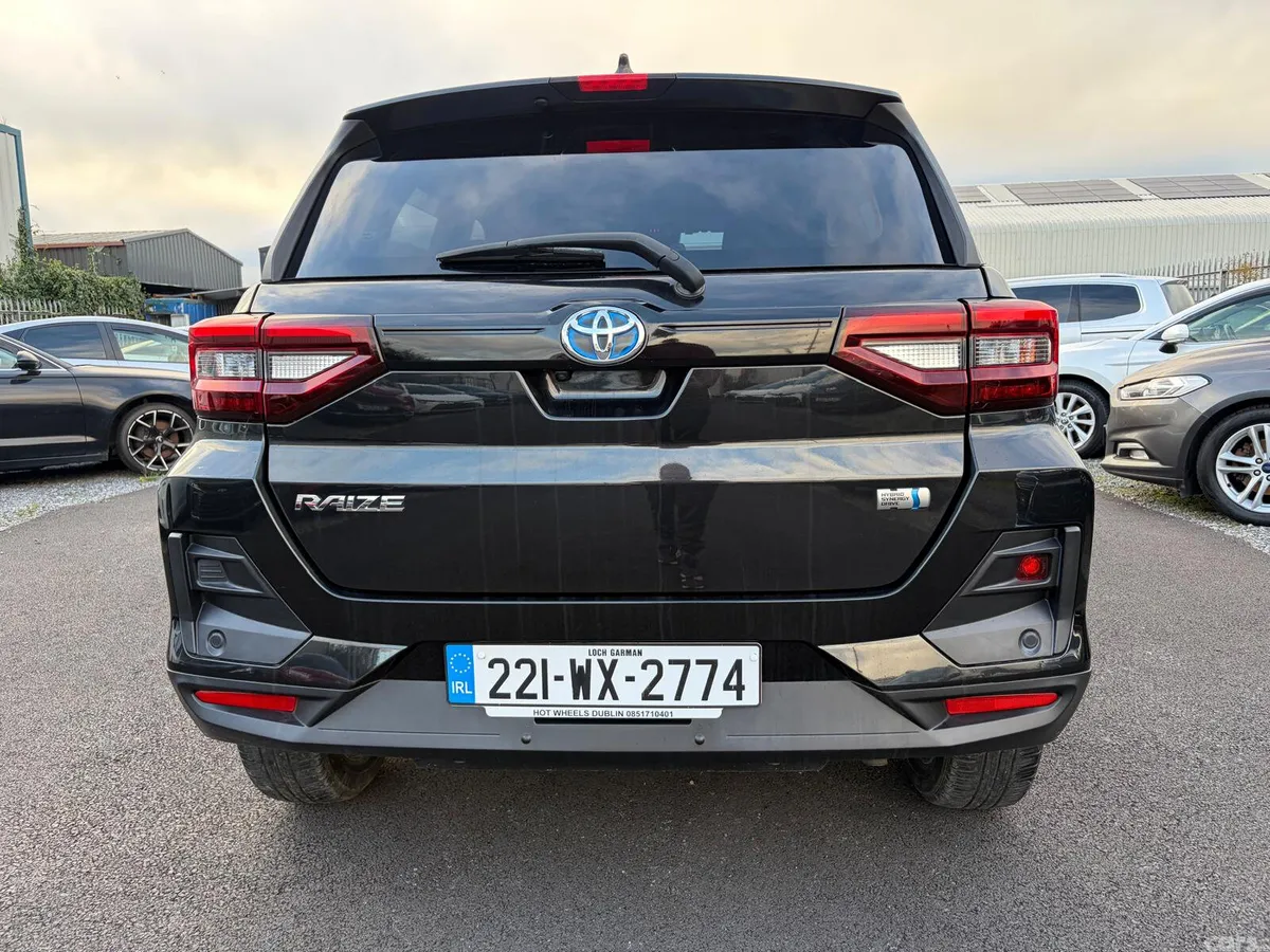 Toyota Raize Hatchback, Petrol Hybrid, 2022, Black