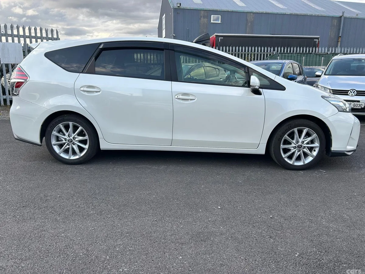 Toyota Prius MPV, Petrol Hybrid, 2020, White