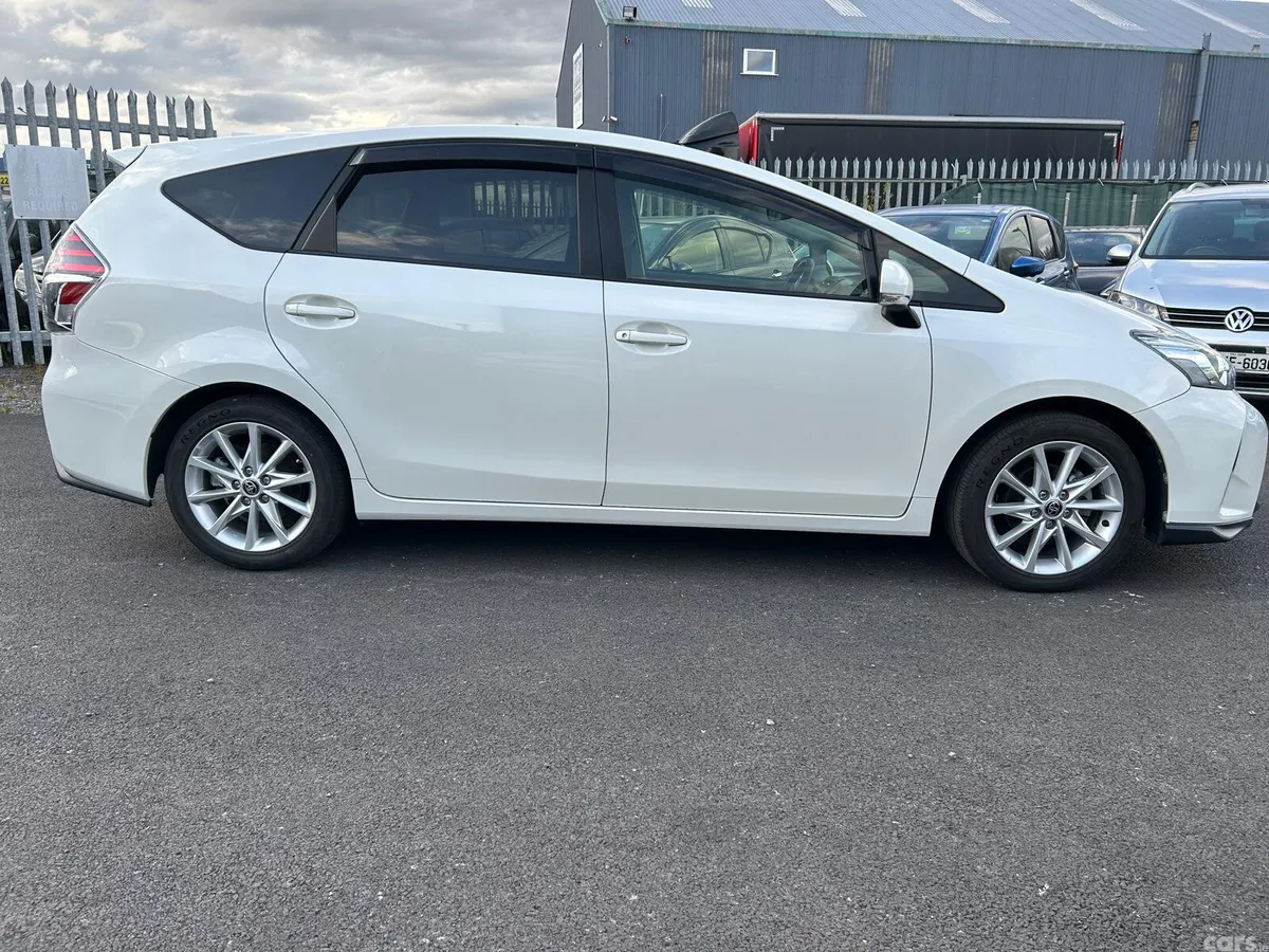 Toyota Prius MPV, Petrol Hybrid, 2020, White