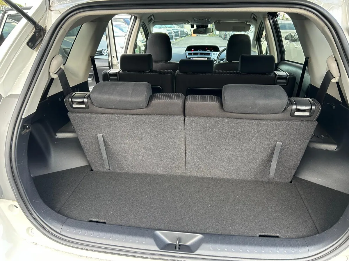 Toyota Prius MPV, Petrol Hybrid, 2020, White