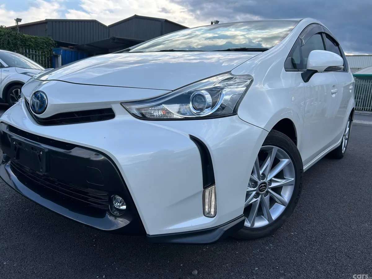 Toyota Prius MPV, Petrol Hybrid, 2020, White