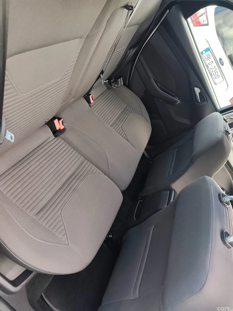 Ford Focus Hatchback, Petrol, 2018, Grey