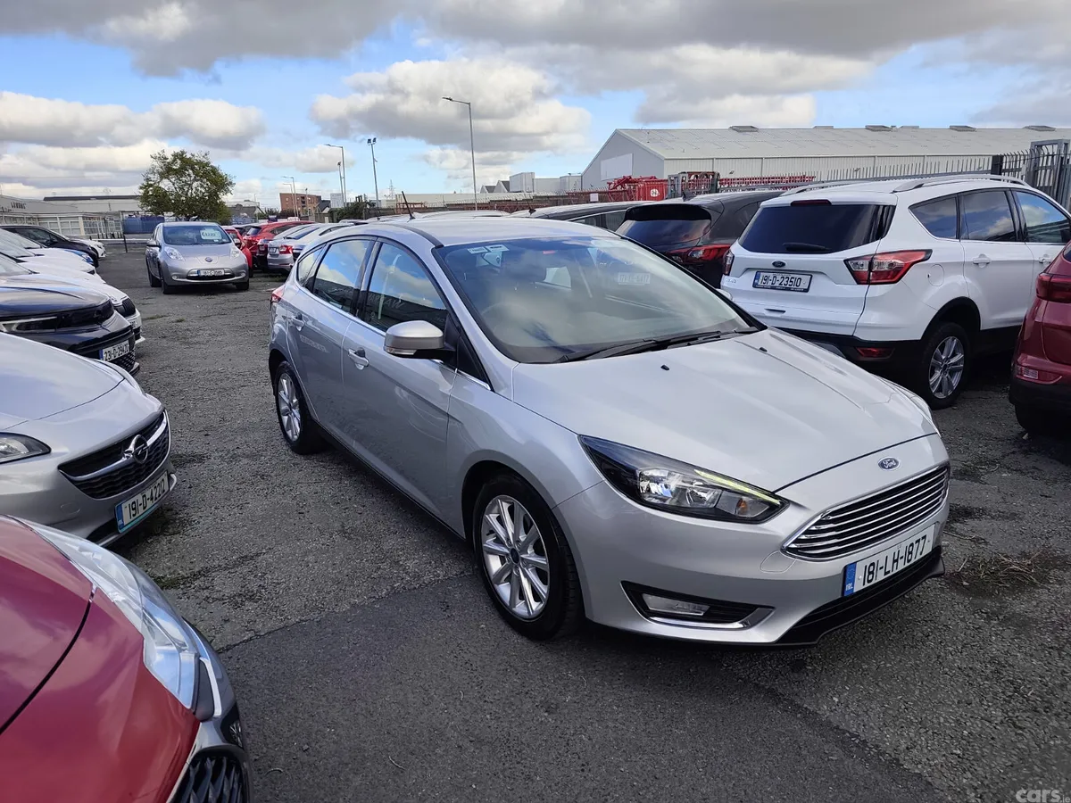 Ford Focus Hatchback, Petrol, 2018, Grey
