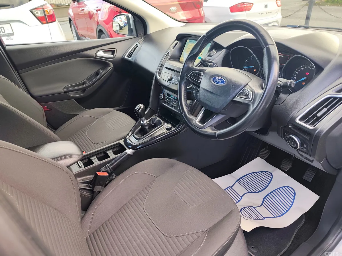Ford Focus Hatchback, Petrol, 2018, Grey