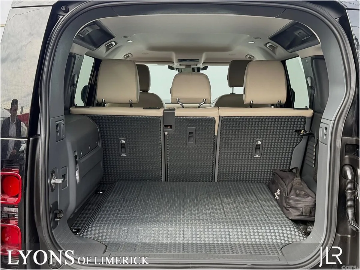 Land Rover Defender SUV, Petrol Plug-in Hybrid, 2023, Black