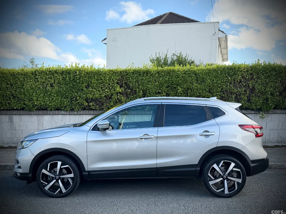 Nissan Qashqai Hatchback, Petrol, 2018, Silver