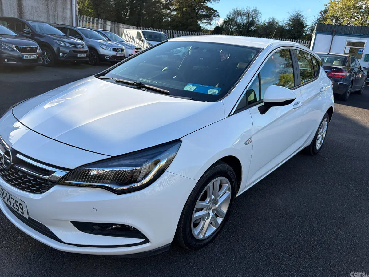 Opel Astra Hatchback, Diesel, 2017, White