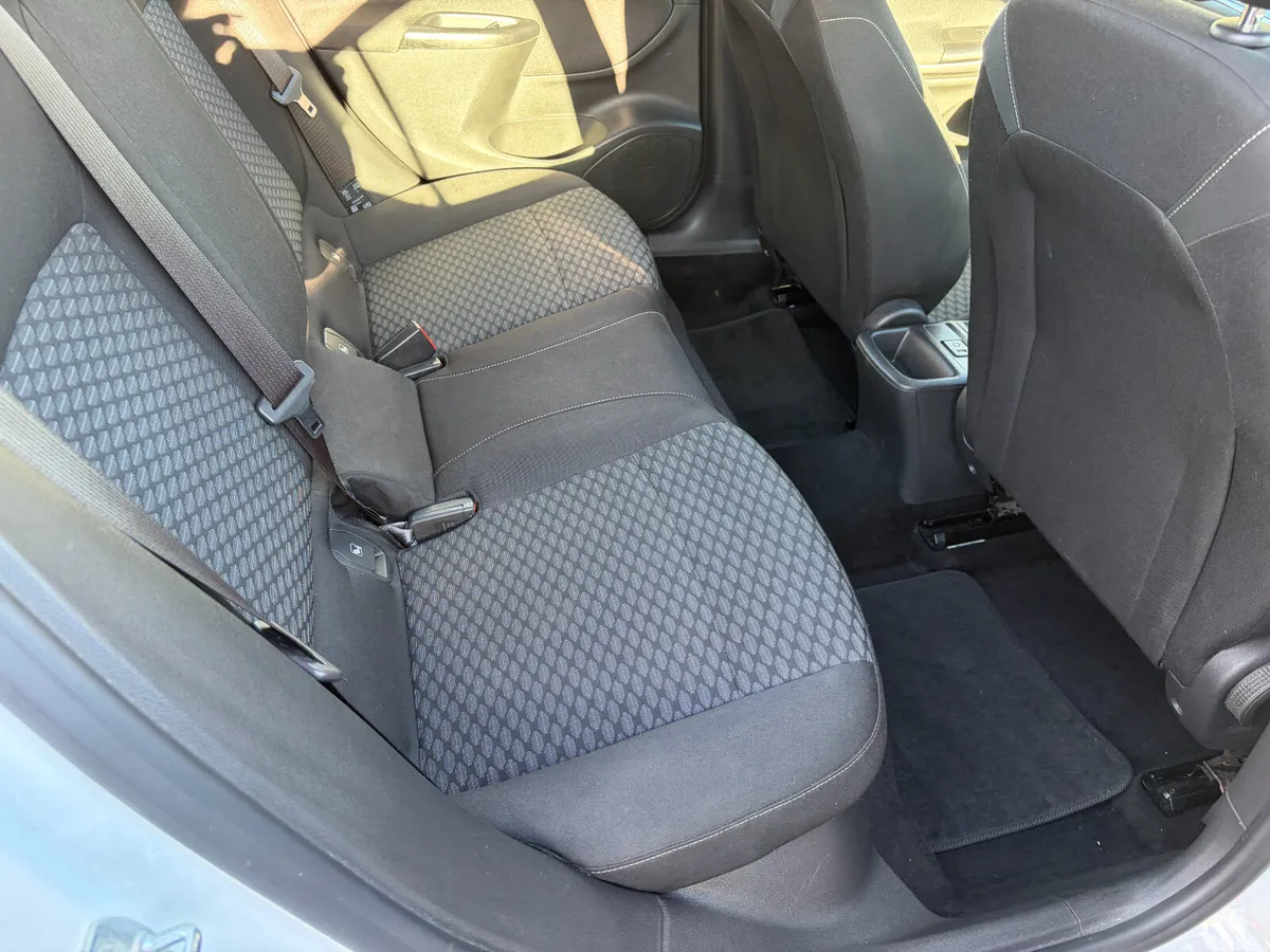 Opel Astra Hatchback, Diesel, 2017, White