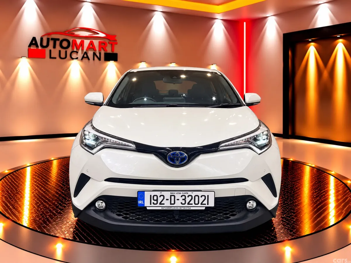 Toyota C-HR SUV, Petrol Hybrid, 2019, White