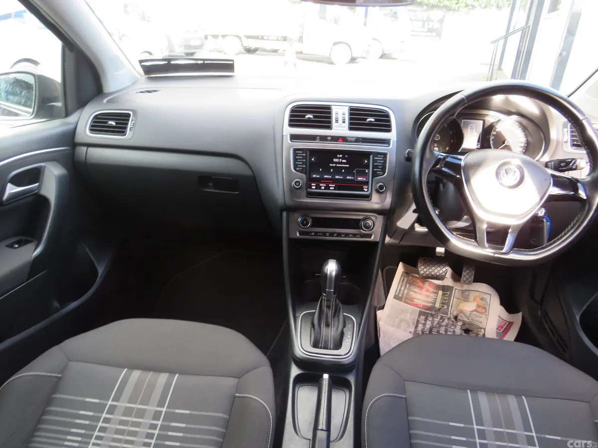 Volkswagen Polo Hatchback, Petrol, 2015, Black