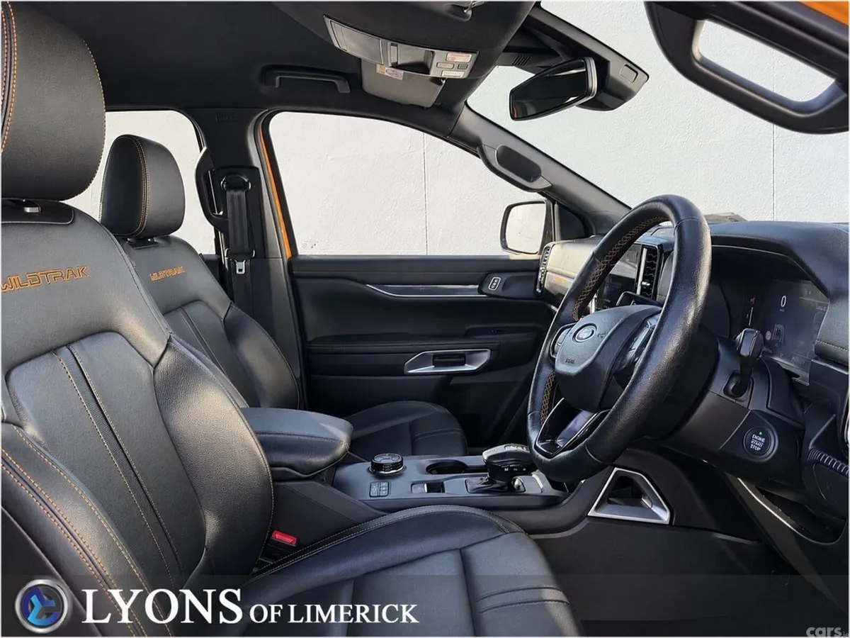 Ford Ranger MPV, Diesel, 2023, Orange