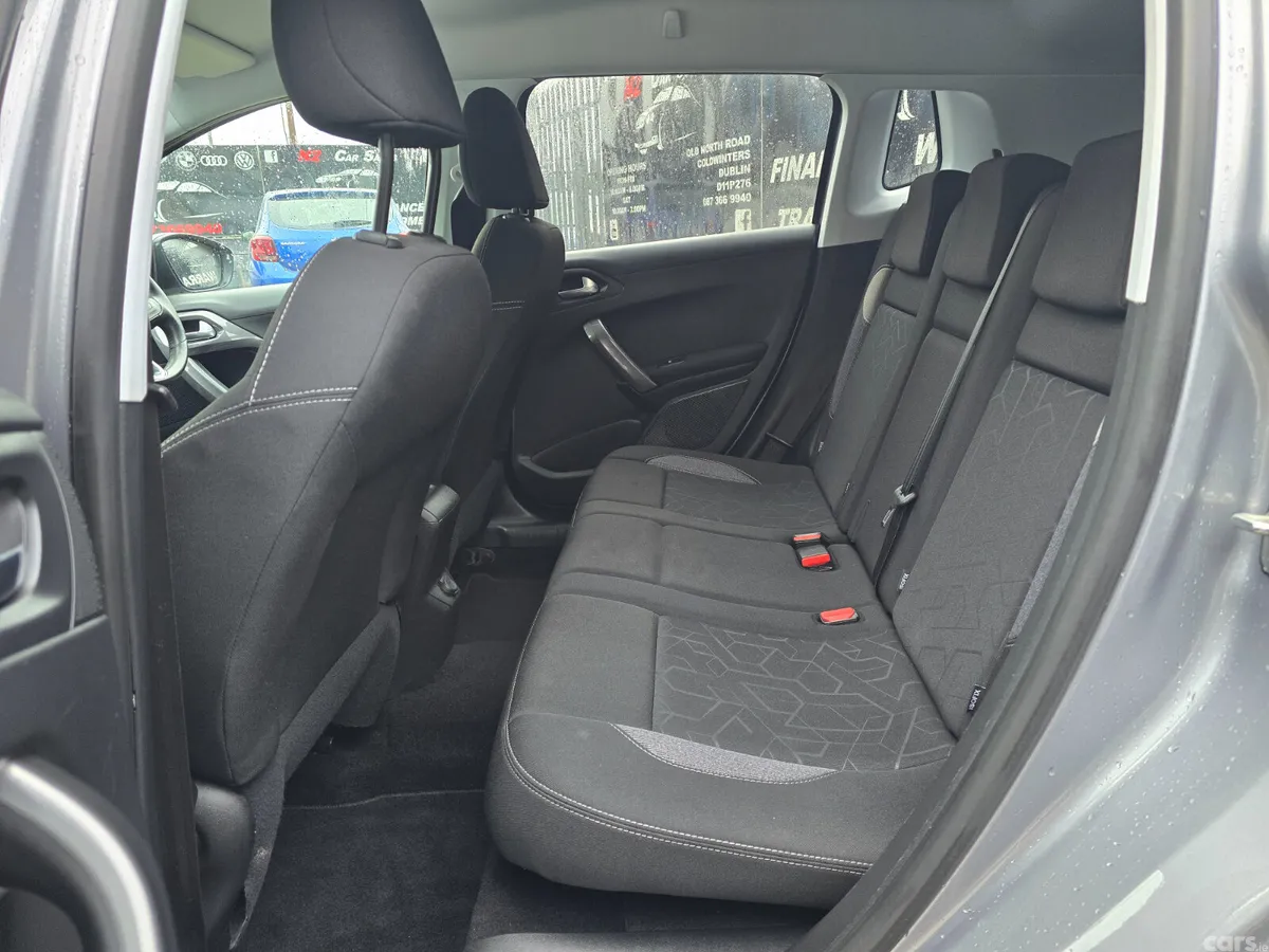 Peugeot 2008 Estate, Petrol, 2018, Grey
