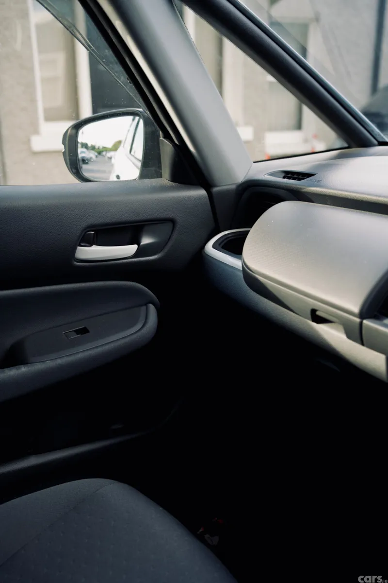 Honda Fit Hatchback, Petrol Hybrid, 2021, Silver