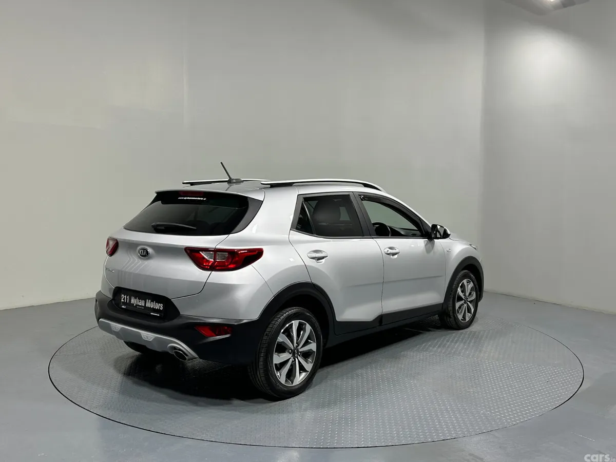 Kia Stonic Hatchback, Petrol, 2021, Grey