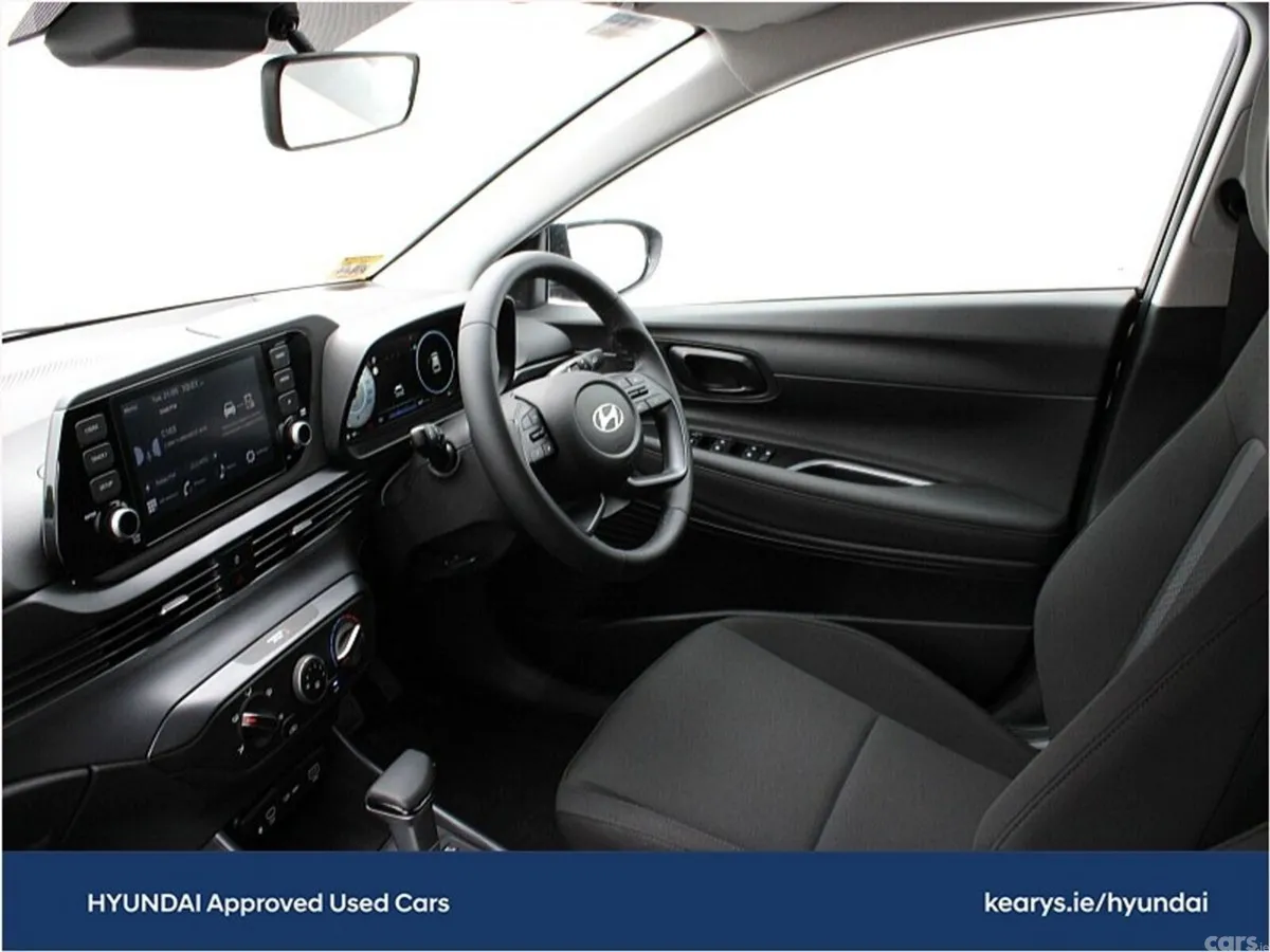 Hyundai i20 Hatchback, Petrol, 2024, Black
