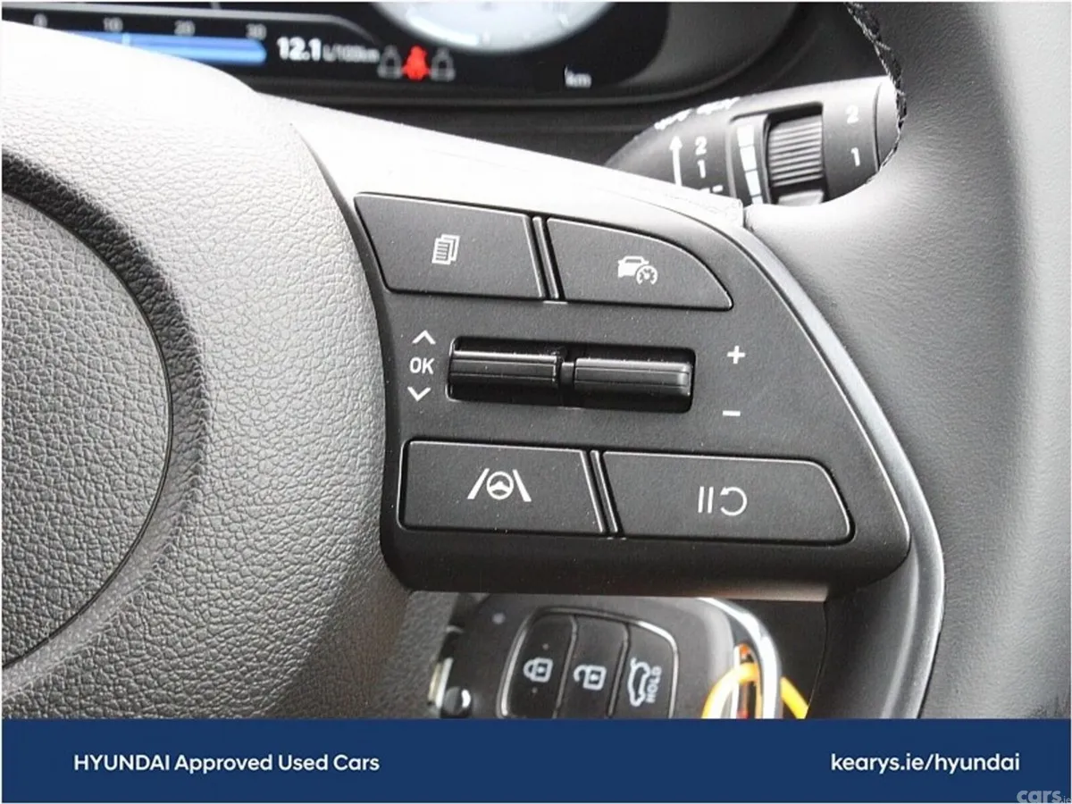Hyundai i20 Hatchback, Petrol, 2024, Black