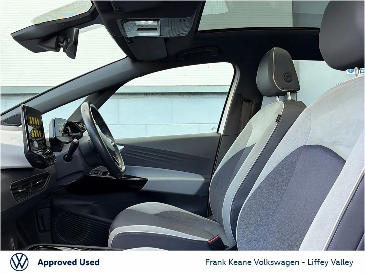 Volkswagen ID.3 Hatchback, Electric, 2021, White