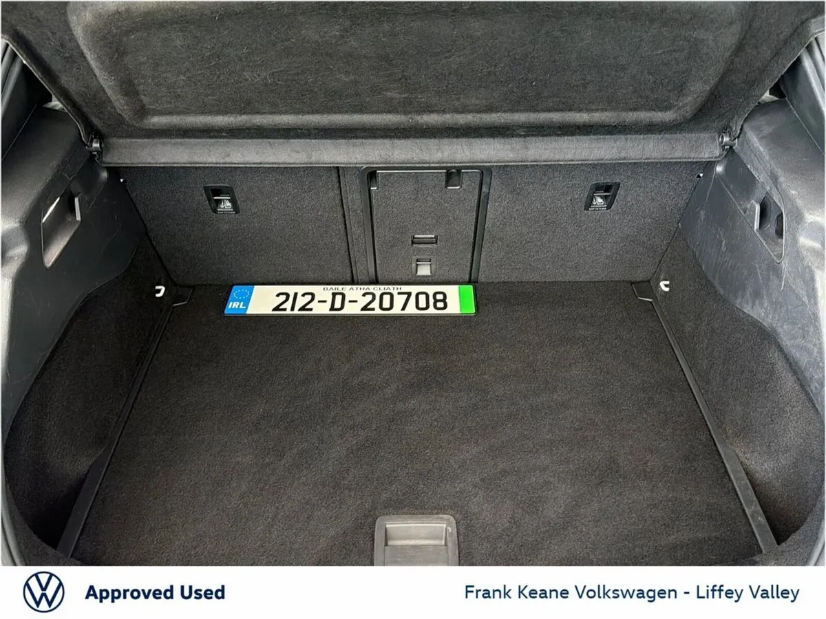 Volkswagen ID.3 Hatchback, Electric, 2021, White