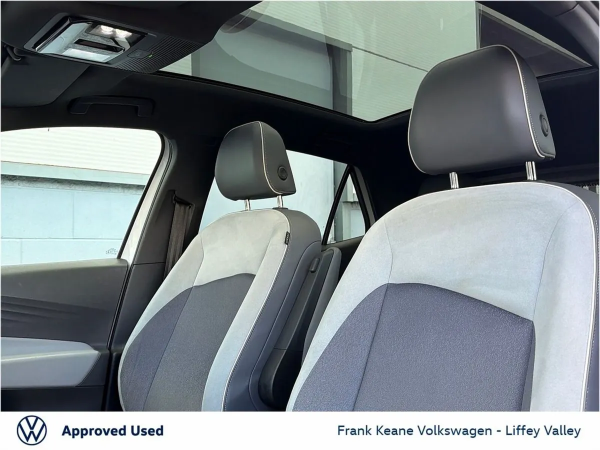 Volkswagen ID.3 Hatchback, Electric, 2021, White