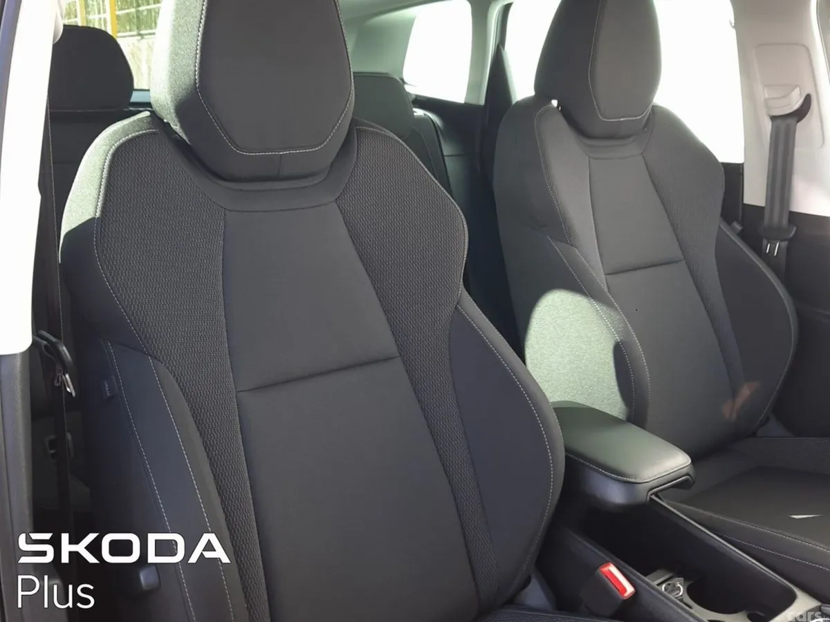 Skoda Karoq SUV, Diesel, 2026, Grey