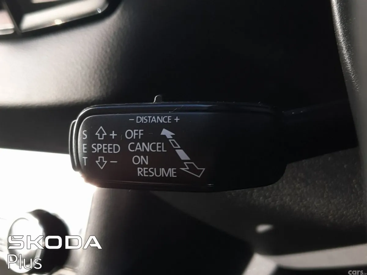 Skoda Karoq SUV, Diesel, 2026, Grey