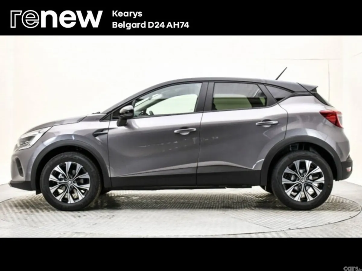 Renault Captur Hatchback, Petrol, 2023, Grey