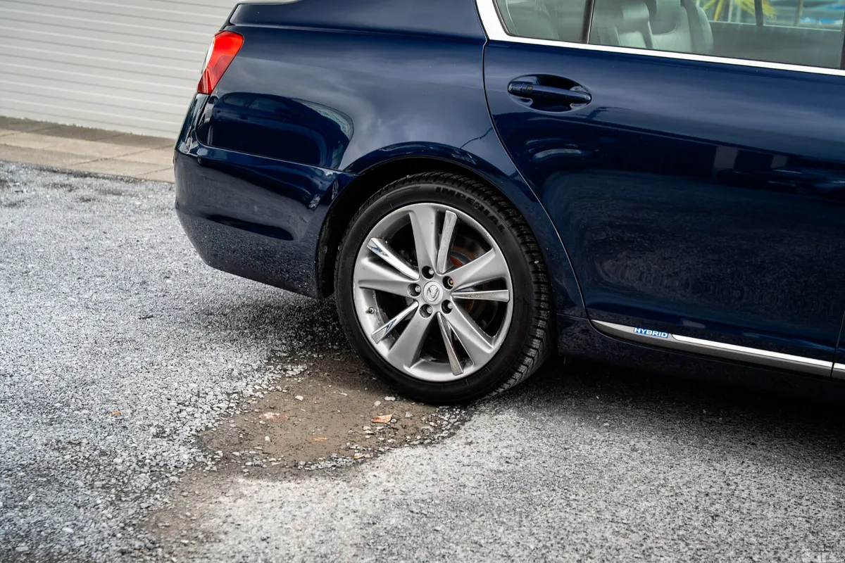 Lexus GS Saloon, Petrol Hybrid, 2012, Blue
