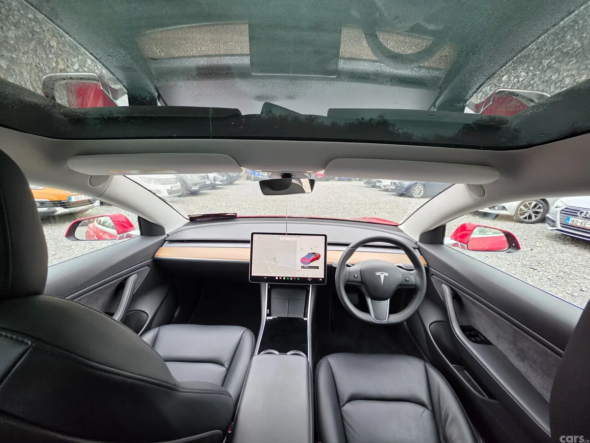 Tesla Model 3 Saloon, Electric, 2020, Red