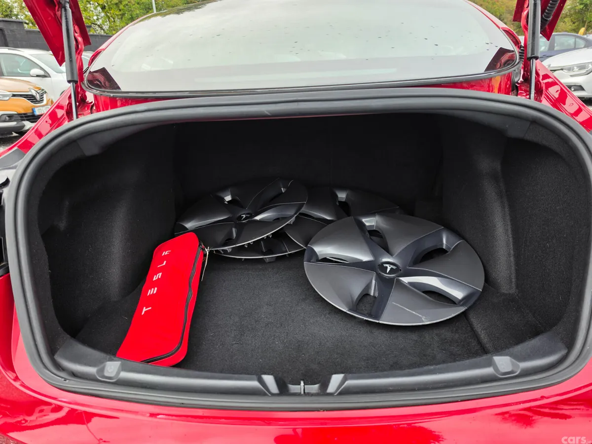Tesla Model 3 Saloon, Electric, 2020, Red