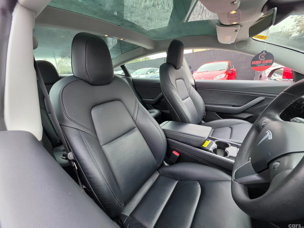 Tesla Model 3 Saloon, Electric, 2020, Red