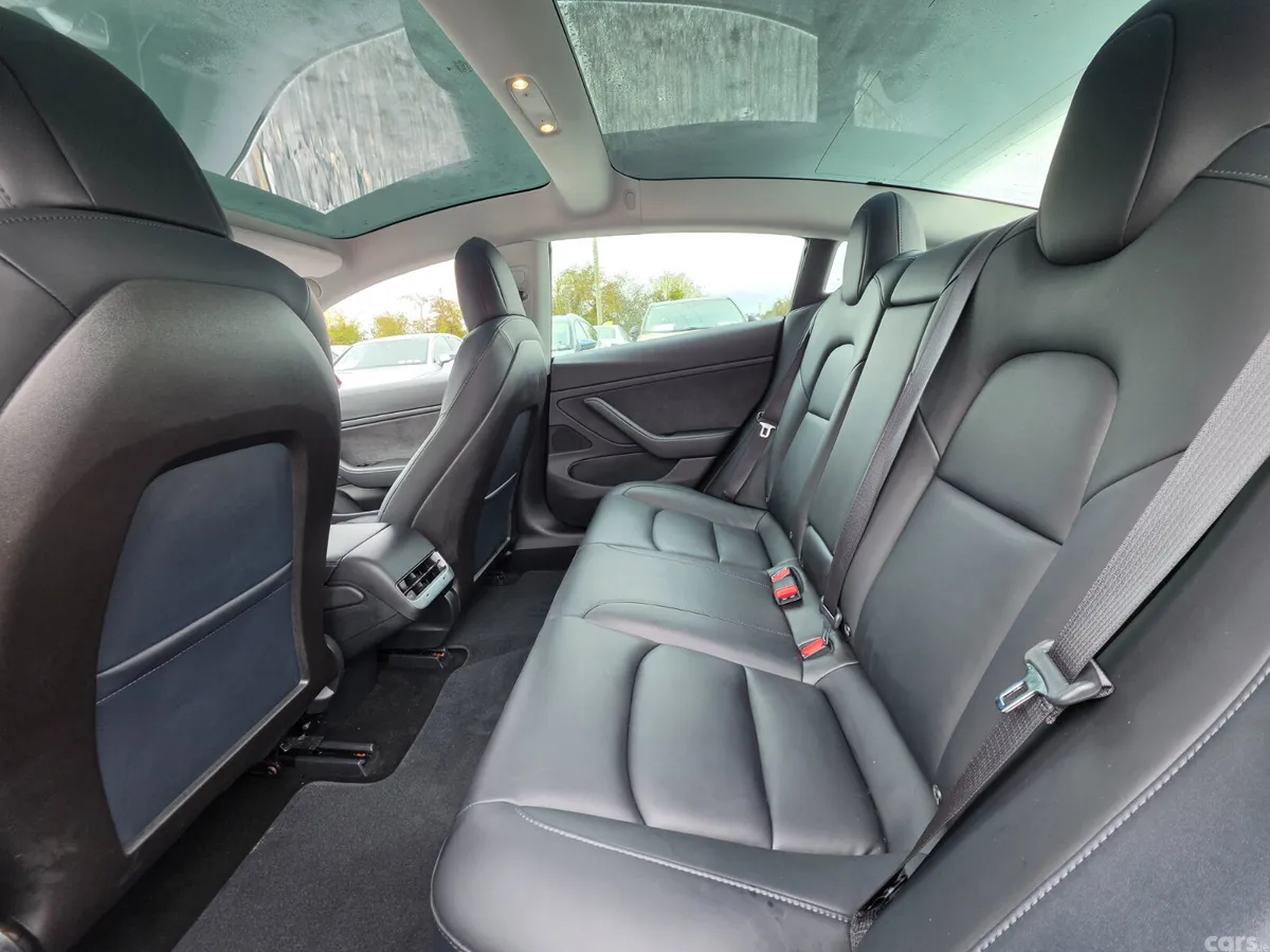 Tesla Model 3 Saloon, Electric, 2020, Red