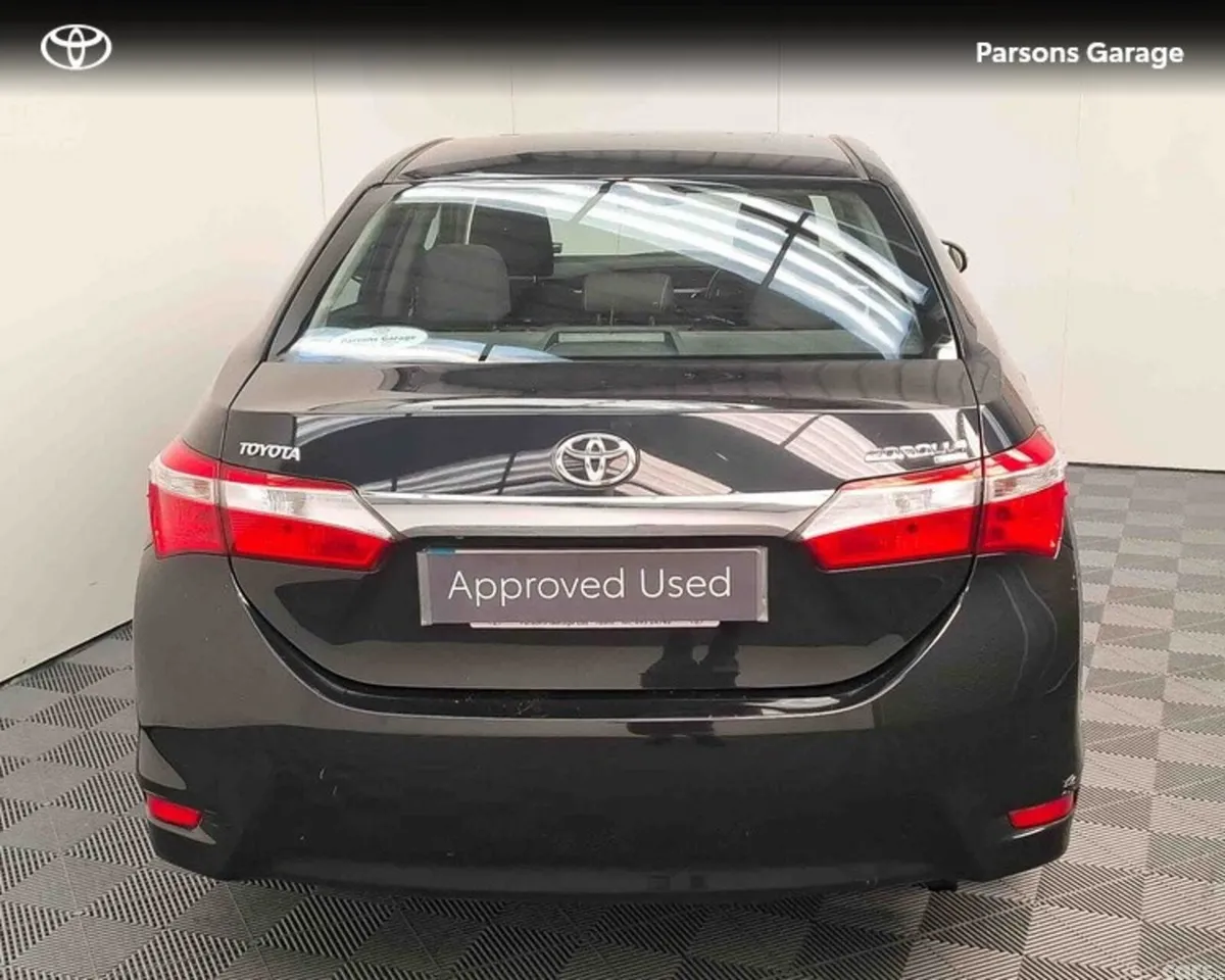 Toyota Corolla Saloon, Diesel, 2016, Black
