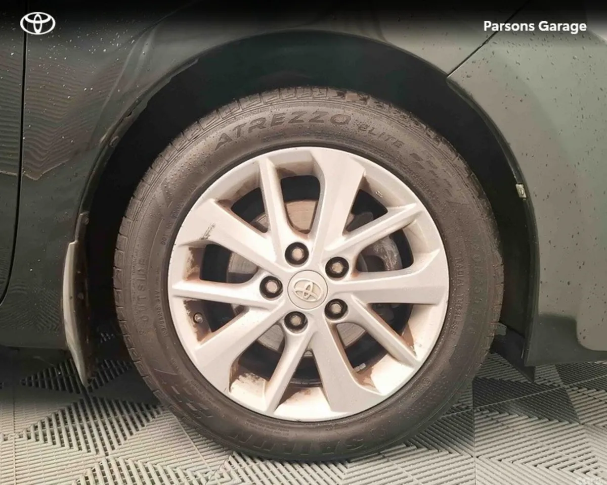 Toyota Corolla Saloon, Diesel, 2016, Black