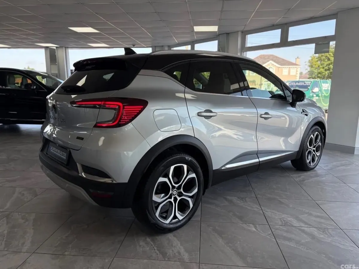 Renault Captur Hatchback, Petrol Hybrid, 2023, Grey