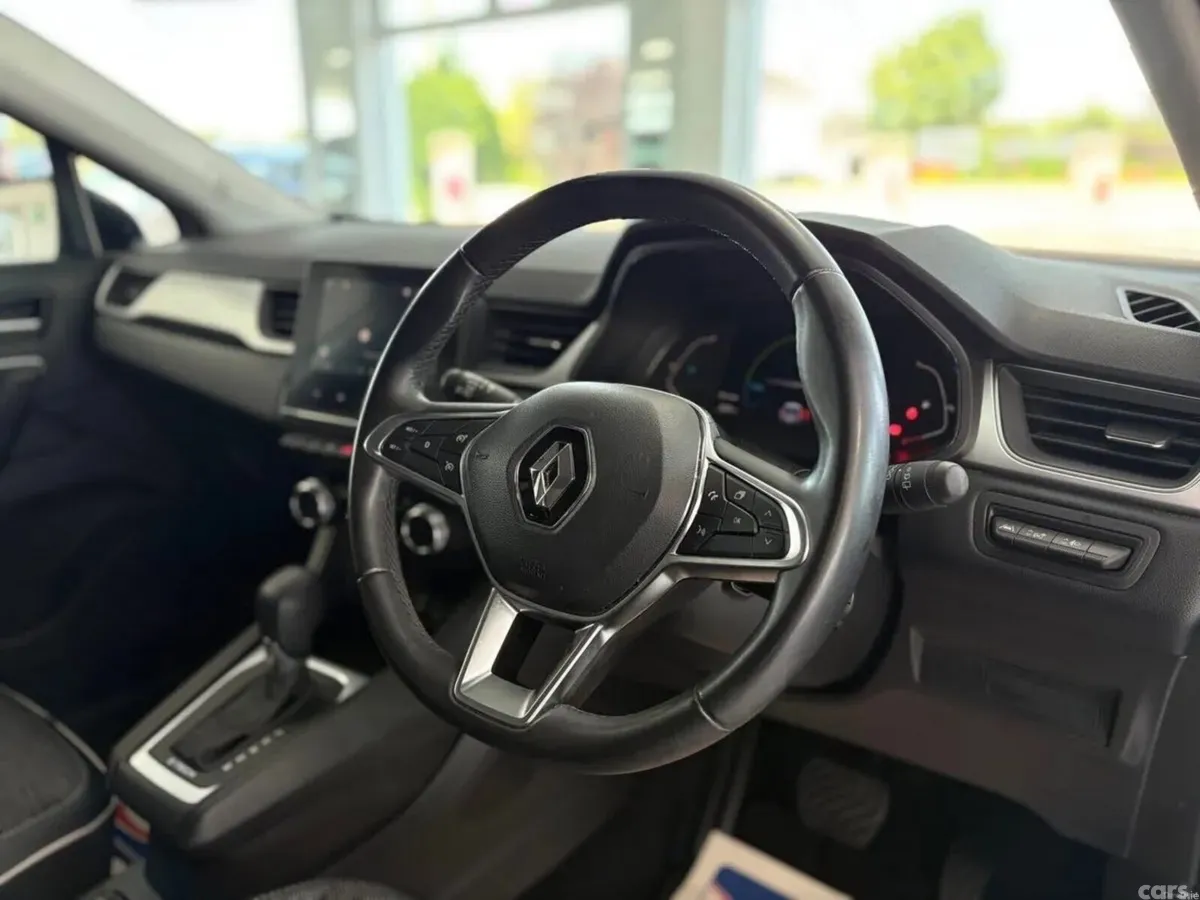Renault Captur Hatchback, Petrol Hybrid, 2023, Grey