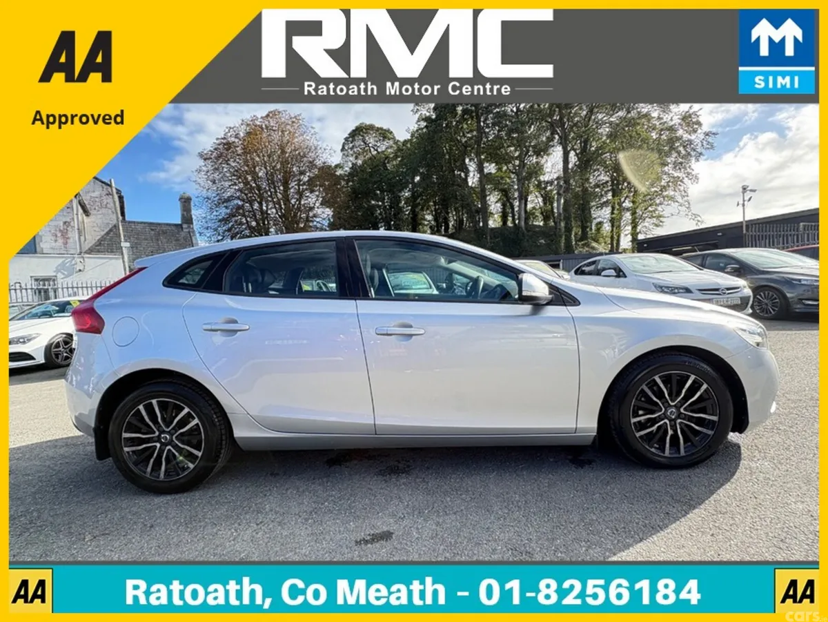 Volvo V40 Hatchback, Diesel, 2017, Grey