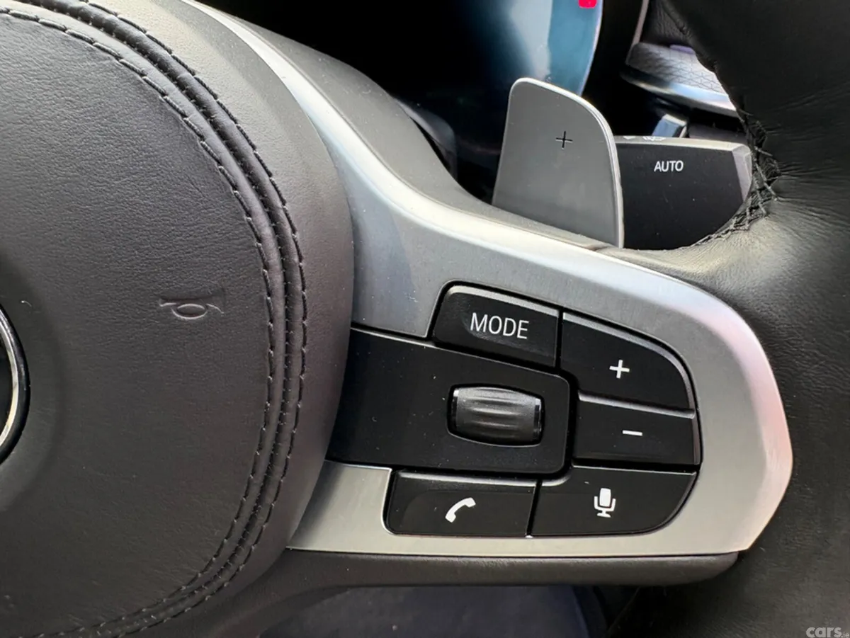 BMW 5-Series Saloon, Petrol Plug-in Hybrid, 2019, Black