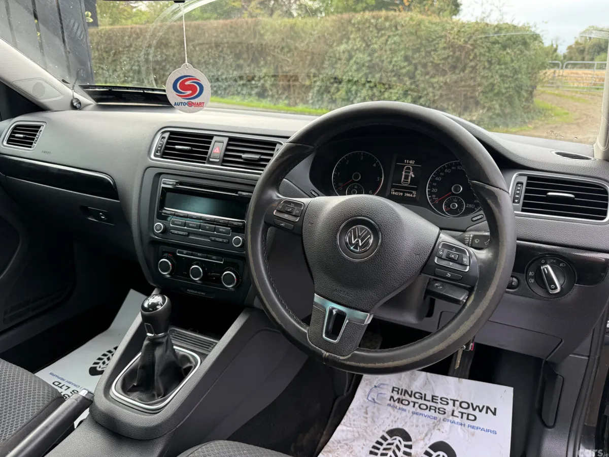 Volkswagen Jetta Saloon, Diesel, 2014, Black