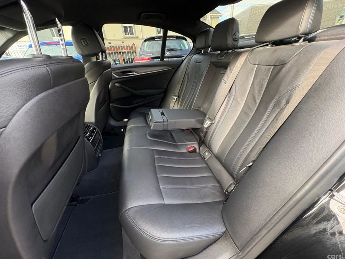 BMW 5-Series Saloon, Petrol Plug-in Hybrid, 2019, Black