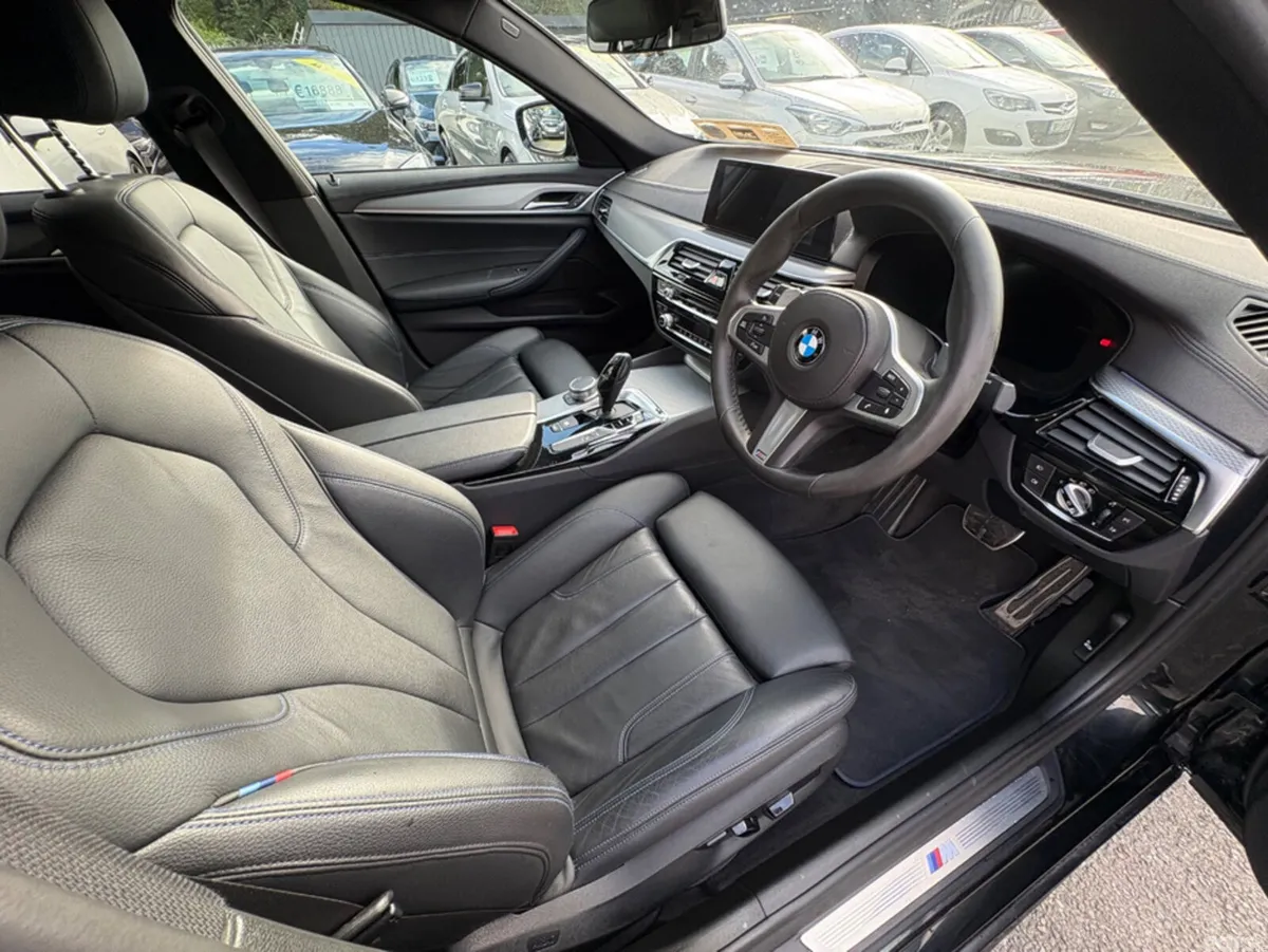 BMW 5-Series Saloon, Petrol Plug-in Hybrid, 2019, Black