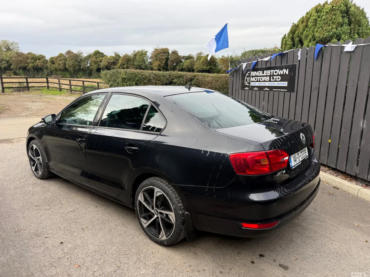 Volkswagen Jetta Saloon, Diesel, 2014, Black