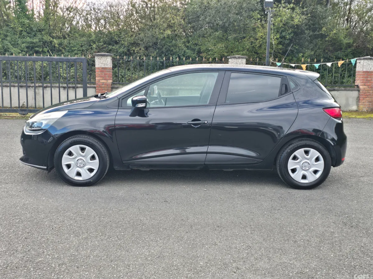 Renault Clio Hatchback, Petrol, 2014, Black