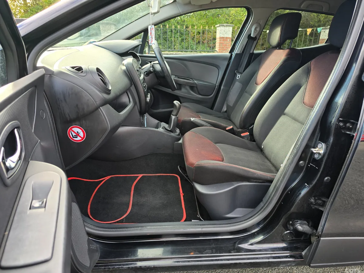 Renault Clio Hatchback, Petrol, 2014, Black