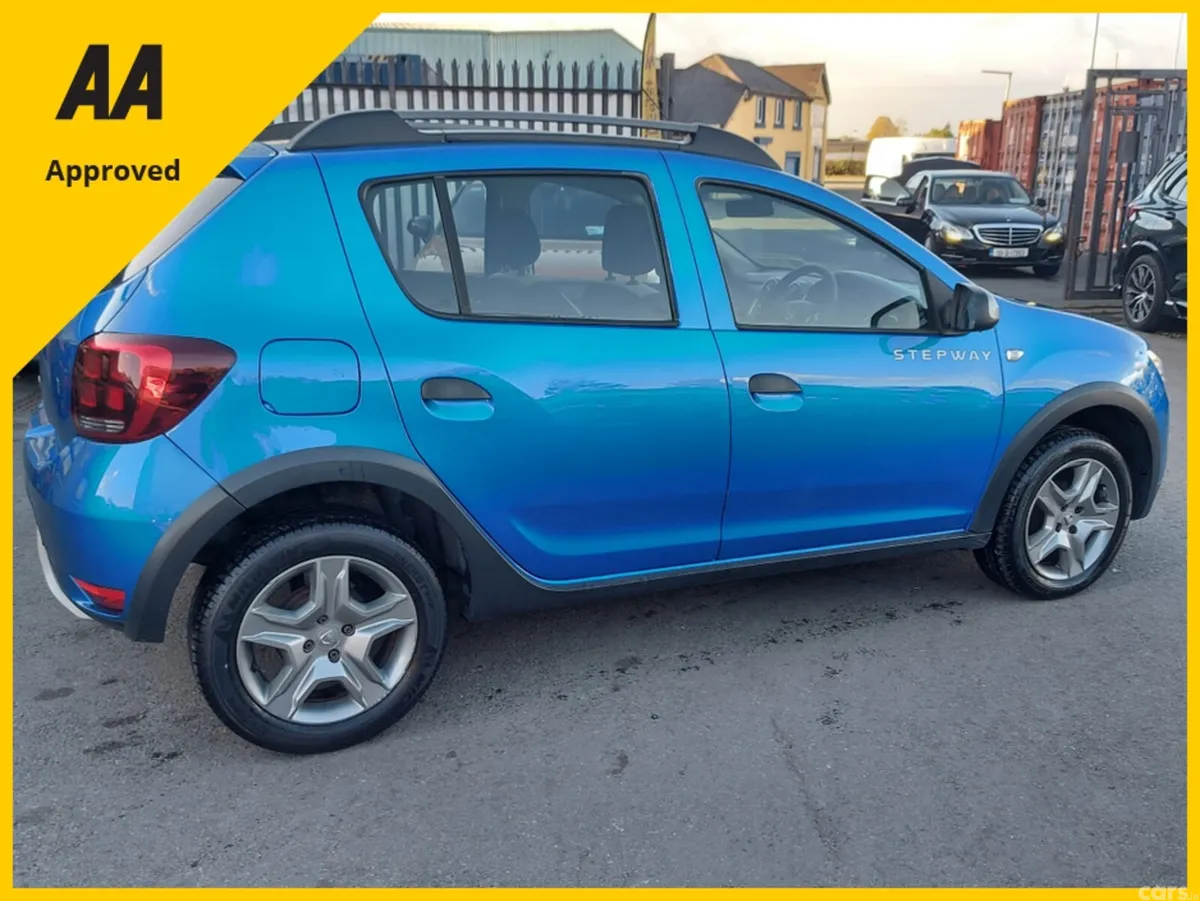 Dacia Sandero Stepway Hatchback, Diesel, 2017, Blue