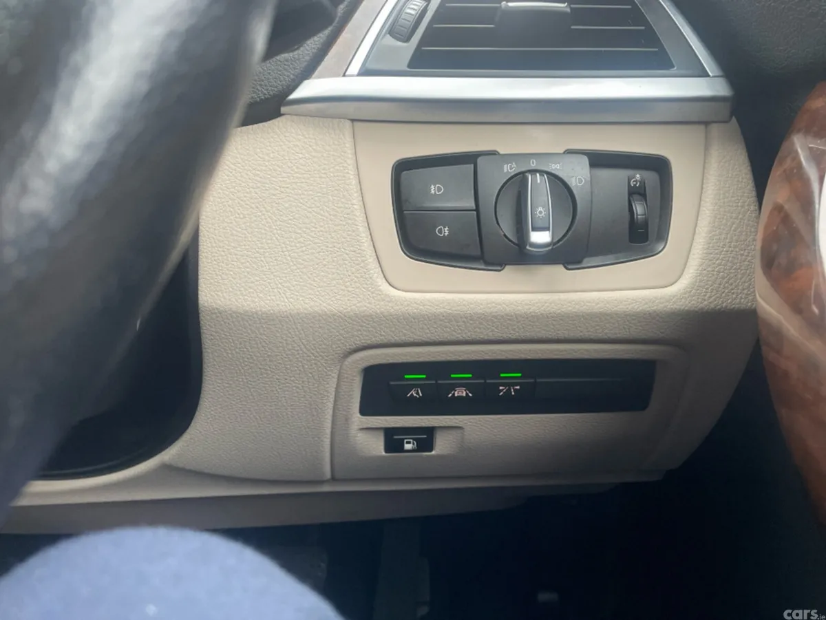 BMW 3-Series Saloon, Petrol Plug-in Hybrid, 2016, Silver