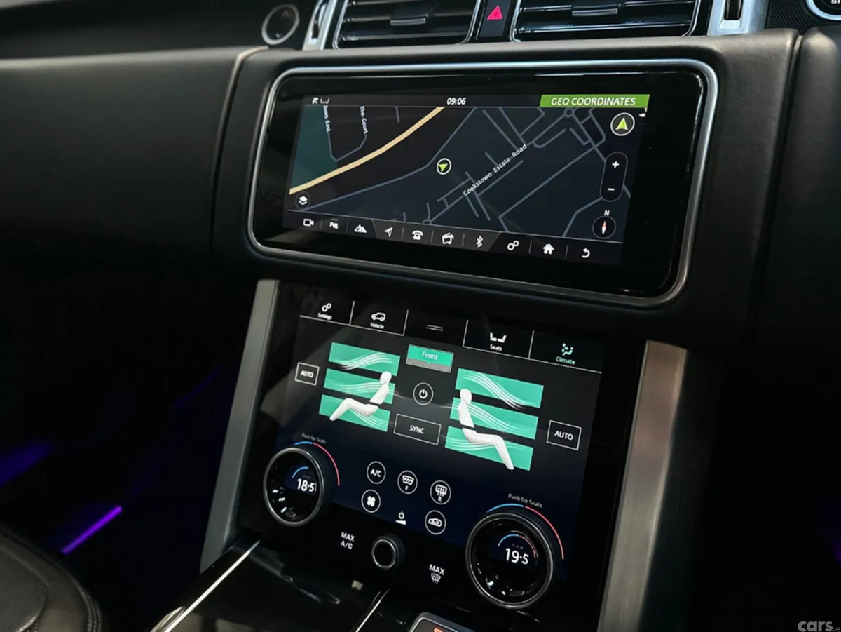 Land Rover Range Rover SUV, Petrol Plug-in Hybrid, 2020, Black