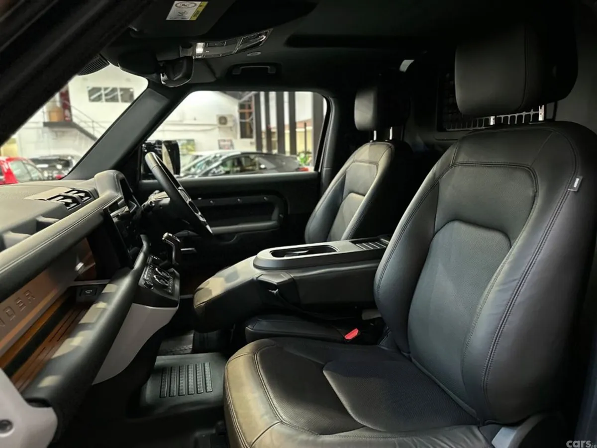 Land Rover Defender SUV, Diesel, 2025, Black