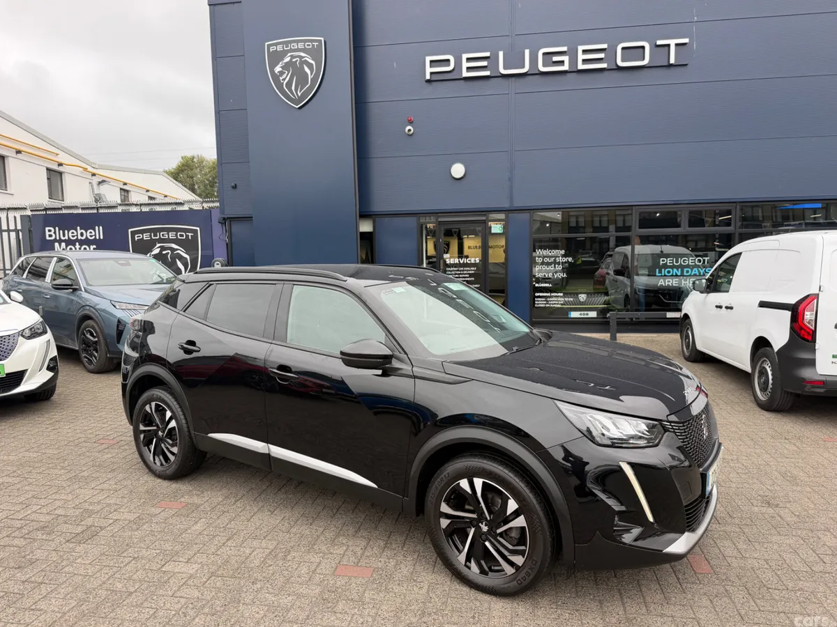 Peugeot 2008 MPV, Petrol, 2022, Black